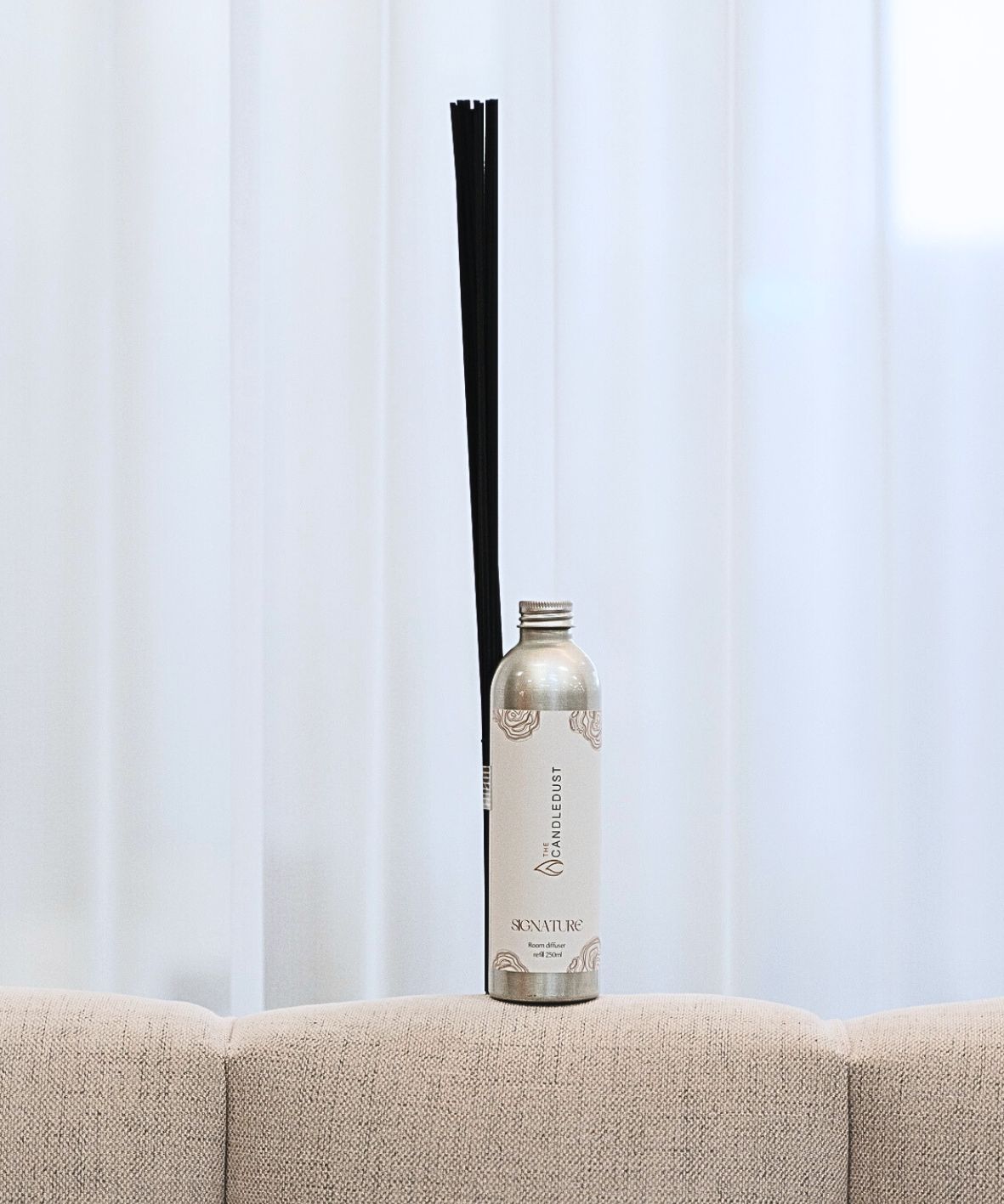 Candledust Signature · Luxurious Room Diffuser Refill, 250ml - Signature