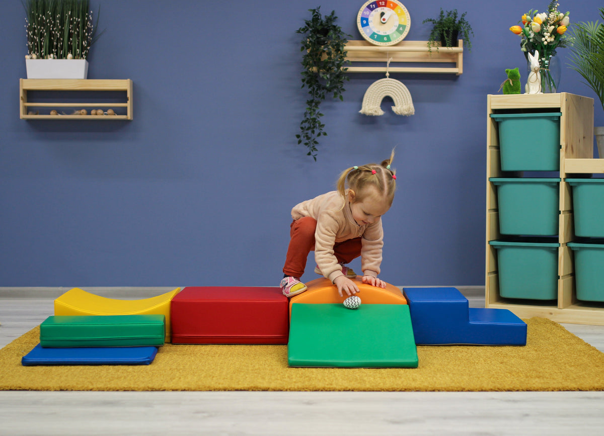 IGLU Little Crawler · Set de gateo de 7 piezas · Multicolor